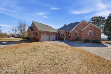 Enjoy the beauty of the Albemarle Sound, the serenity of on Chowan Golf and Country Club in North Carolina - for sale on GolfHomes.com, golf home, golf lot