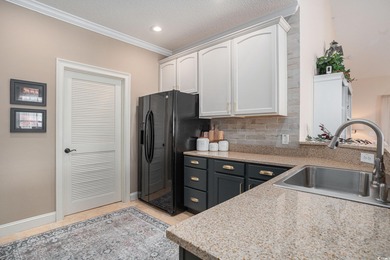 Welcome to this pristine 3-bedroom, 2-bath condo located in the on Blackmoor Golf Club in South Carolina - for sale on GolfHomes.com, golf home, golf lot