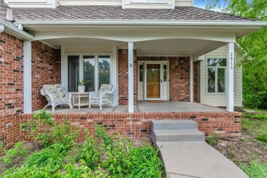 Welcome home to this bright and spacious 4bed/3.5bath/2car on Tallgrass Country Club in Kansas - for sale on GolfHomes.com, golf home, golf lot