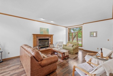 Welcome home to this bright and spacious 4bed/3.5bath/2car on Tallgrass Country Club in Kansas - for sale on GolfHomes.com, golf home, golf lot