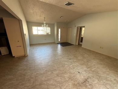 This 3-bedroom, 2-bathroom, 2-car garage home in Beacon Woods is on Beacon Woods Golf Club in Florida - for sale on GolfHomes.com, golf home, golf lot