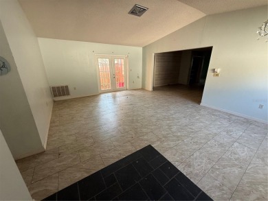 This 3-bedroom, 2-bathroom, 2-car garage home in Beacon Woods is on Beacon Woods Golf Club in Florida - for sale on GolfHomes.com, golf home, golf lot