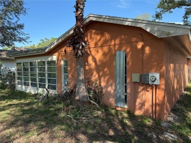 This 3-bedroom, 2-bathroom, 2-car garage home in Beacon Woods is on Beacon Woods Golf Club in Florida - for sale on GolfHomes.com, golf home, golf lot