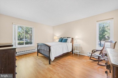 Welcome home to this bright and spacious 3-bedroom, 2-bath patio on Leisure World Golf Club in Maryland - for sale on GolfHomes.com, golf home, golf lot