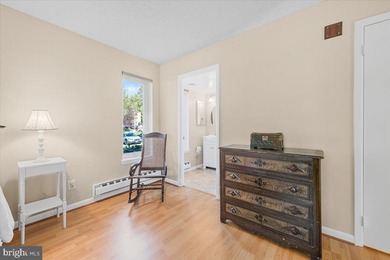 Welcome home to this bright and spacious 3-bedroom, 2-bath patio on Leisure World Golf Club in Maryland - for sale on GolfHomes.com, golf home, golf lot