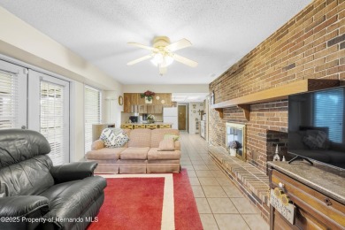 Charming 3-Bedroom Home in Brooksville Country Club - Spacious on Brooksville Country Club At Majestic Oaks in Florida - for sale on GolfHomes.com, golf home, golf lot