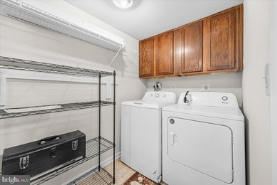 Welcome home to this bright and spacious 3-bedroom, 2-bath patio on Leisure World Golf Club in Maryland - for sale on GolfHomes.com, golf home, golf lot