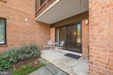 Welcome home to this bright and spacious 3-bedroom, 2-bath patio on Leisure World Golf Club in Maryland - for sale on GolfHomes.com, golf home, golf lot