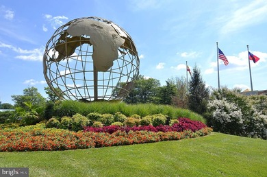 Welcome home to this bright and spacious 3-bedroom, 2-bath patio on Leisure World Golf Club in Maryland - for sale on GolfHomes.com, golf home, golf lot