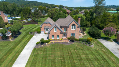 EXECUTIVE HOME IN FRANKLIN SQUARE on Morristown Golf and Country Club in Tennessee - for sale on GolfHomes.com, golf home, golf lot