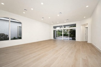 FULL GOLF MEMBERSHIP | COMPLETELY REMODELED | MOVE-IN READY on Addison Reserve in Florida - for sale on GolfHomes.com, golf home, golf lot