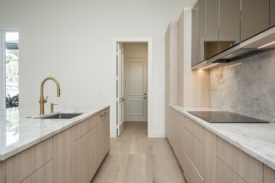 FULL GOLF MEMBERSHIP | COMPLETELY REMODELED | MOVE-IN READY on Addison Reserve in Florida - for sale on GolfHomes.com, golf home, golf lot