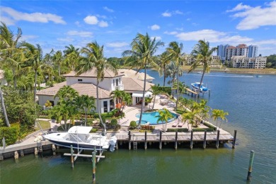 Beautiful waterfront property on a point lot with 260' of on North Palm Beach Country Club in Florida - for sale on GolfHomes.com, golf home, golf lot