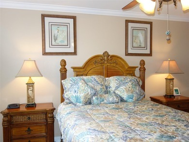 Desirable F Model! This stunning 3/2 and half offers a blend of on Palm-Aire Country Club and Resort - Palms in Florida - for sale on GolfHomes.com, golf home, golf lot