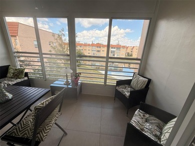 Gorgeous condo completely remodeled, sold totally furnish on Sunrise Lakes Phase III in Florida - for sale on GolfHomes.com, golf home, golf lot