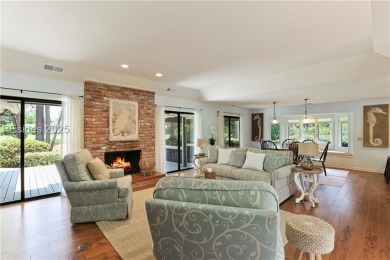 Privacy and convenience meet in this beautifully maintained on Sea Pines Country Club in South Carolina - for sale on GolfHomes.com, golf home, golf lot