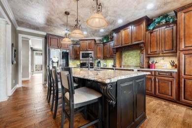 Spacious 4BR/3.5BA home on the green at Hole #2 of Crosswinds on CrossWinds Golf Course in Kentucky - for sale on GolfHomes.com, golf home, golf lot
