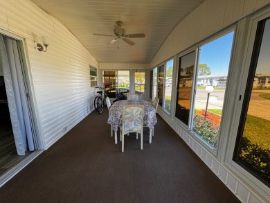 MOTIVATED SELLER** 2020 ROOF **GOLF CART INCLUDED**   Step into on Schalamar Creek Golf and Country Club in Florida - for sale on GolfHomes.com, golf home, golf lot