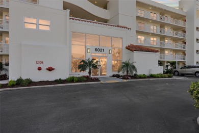 This light and bright 2nd floor condo in Bahia Vista has on Isla Del Sol Yacht and Country Club in Florida - for sale on GolfHomes.com, golf home, golf lot