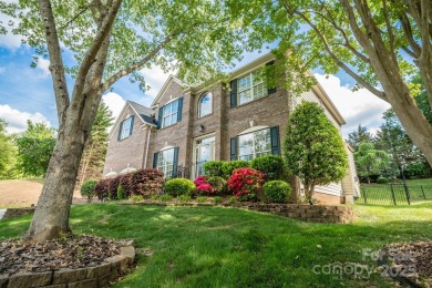 Beautifully updated, cul-de-sac home in the Northstone Golf on Northstone Country Club in North Carolina - for sale on GolfHomes.com, golf home, golf lot
