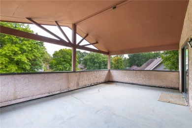 Stunning views from this beautiful home located on the 7th hole on National Golf Club of Kansas City in Missouri - for sale on GolfHomes.com, golf home, golf lot