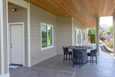 This luxurious home situated on the 6th fairway of the Lewiston on Lewiston Golf and Country Club in Idaho - for sale on GolfHomes.com, golf home, golf lot