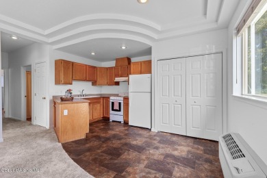 Charming 2BR/2BA Condo on the Stoneridge Golf Course - Blanchard on Stoneridge Golf Club in Idaho - for sale on GolfHomes.com, golf home, golf lot