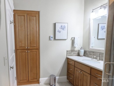 This luxurious home situated on the 6th fairway of the Lewiston on Lewiston Golf and Country Club in Idaho - for sale on GolfHomes.com, golf home, golf lot