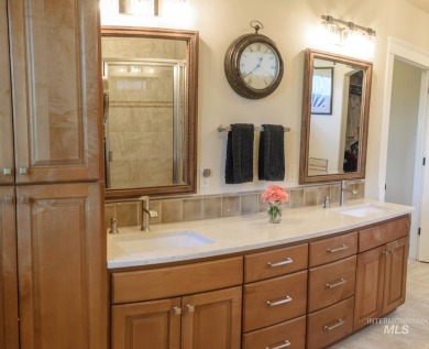This luxurious home situated on the 6th fairway of the Lewiston on Lewiston Golf and Country Club in Idaho - for sale on GolfHomes.com, golf home, golf lot