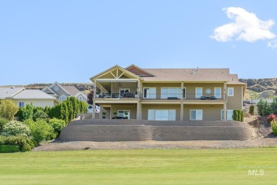 This luxurious home situated on the 6th fairway of the Lewiston on Lewiston Golf and Country Club in Idaho - for sale on GolfHomes.com, golf home, golf lot