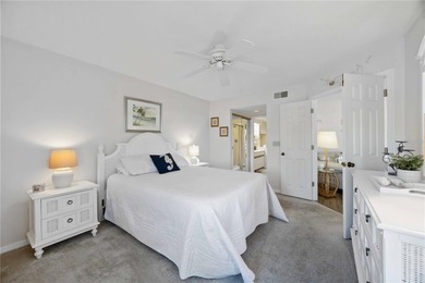 Under contract-accepting backup offers. Welcome to easy Florida on Plantation Golf and Country Club in Florida - for sale on GolfHomes.com, golf home, golf lot