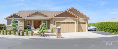This luxurious home situated on the 6th fairway of the Lewiston on Lewiston Golf and Country Club in Idaho - for sale on GolfHomes.com, golf home, golf lot