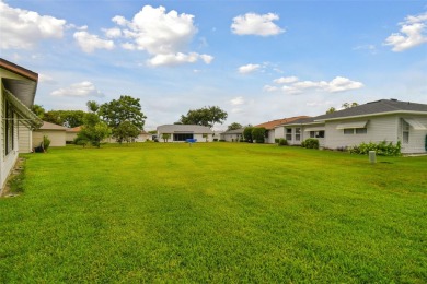 Under contract-accepting backup offers. Check out 3D Virtual on Highland Fairways Golf Club in Florida - for sale on GolfHomes.com, golf home, golf lot