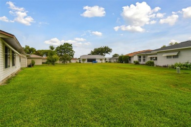 Under contract-accepting backup offers. Check out 3D Virtual on Highland Fairways Golf Club in Florida - for sale on GolfHomes.com, golf home, golf lot