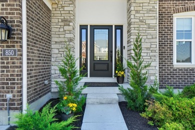 Come Live and Play don't wait to live in this nearly new, 3 on Shaker Run Golf Club  in Ohio - for sale on GolfHomes.com, golf home, golf lot