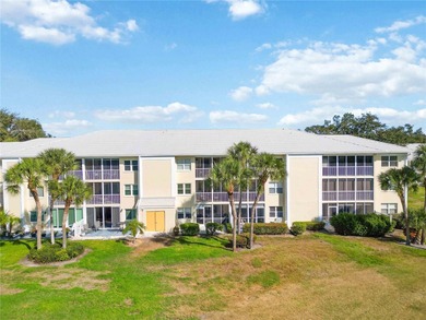 Under contract-accepting backup offers. Welcome to easy Florida on Plantation Golf and Country Club in Florida - for sale on GolfHomes.com, golf home, golf lot