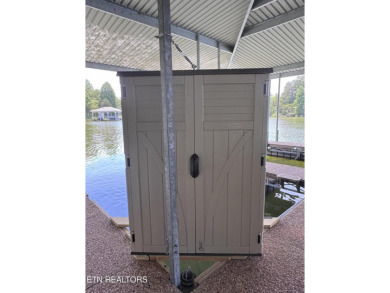 CLUB MEMBERSHIP OPTIONAL! This beautiful  waterfront access home on Rarity Bay Country Club - Loudon in Tennessee - for sale on GolfHomes.com, golf home, golf lot