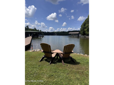CLUB MEMBERSHIP OPTIONAL! This beautiful  waterfront access home on Rarity Bay Country Club - Loudon in Tennessee - for sale on GolfHomes.com, golf home, golf lot