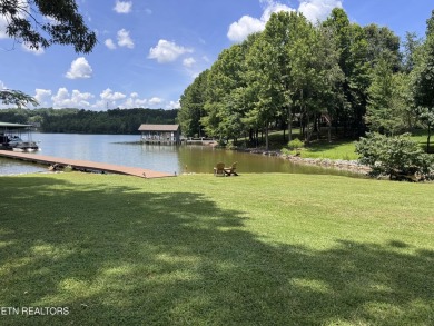 CLUB MEMBERSHIP OPTIONAL! This beautiful  waterfront access home on Rarity Bay Country Club - Loudon in Tennessee - for sale on GolfHomes.com, golf home, golf lot