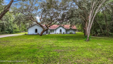 Fall in love with this picturesque 4 bedrooms, 2 bath, 2 car on Citrus Hills Golf Club in Florida - for sale on GolfHomes.com, golf home, golf lot