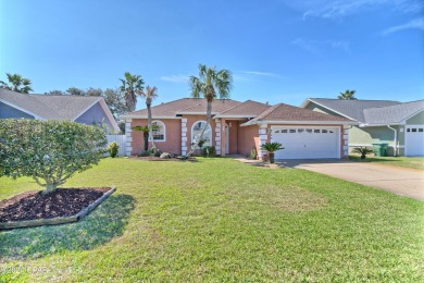 ABSOLUTE MUST SEE*** This METICULOUSLY MAINTAINED 2 bedroom 2 on Holiday Golf Club in Florida - for sale on GolfHomes.com, golf home, golf lot