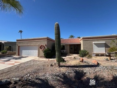 Move in ready 3-bedroom 1 full bath, 1 3/4 bath, back yard gate on Mesa Del Sol Golf Club in Arizona - for sale on GolfHomes.com, golf home, golf lot