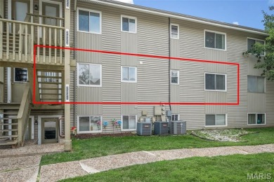 This lovely converted 2 bedroom, 2 bath condo has all you've on Lake Saint Louis Par 3 in Missouri - for sale on GolfHomes.com, golf home, golf lot