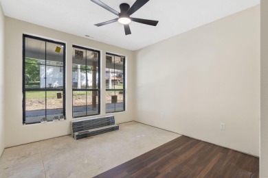 On Fleek. Bussin'. IYKYK.Welcome to a truly exceptional modern on Kimberling City Golf Club in Missouri - for sale on GolfHomes.com, golf home, golf lot