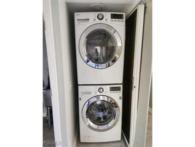 Gorgeous, spaceous manufactured home in Corkscrew Woodlands an on Copperleaf Golf Club in Florida - for sale on GolfHomes.com, golf home, golf lot