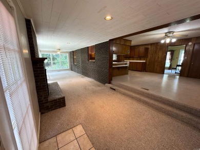 937 Homecrest Drive in Piggott, AR is a 3 BR, 2 BA, 1,742 SF on Sugar Creek Country Club in Arkansas - for sale on GolfHomes.com, golf home, golf lot