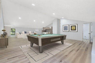 On Fleek. Bussin'. IYKYK.Welcome to a truly exceptional modern on Kimberling City Golf Club in Missouri - for sale on GolfHomes.com, golf home, golf lot