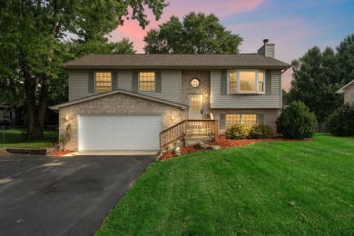 Adorable and well maintained 3 bed, 3 bath bilevel located on a on Lakes of the Four Seasons Country Club in Indiana - for sale on GolfHomes.com, golf home, golf lot