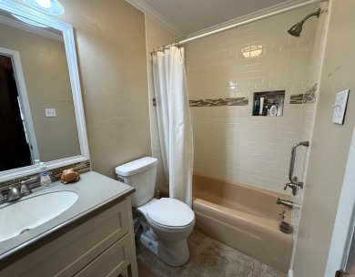 937 Homecrest Drive in Piggott, AR is a 3 BR, 2 BA, 1,742 SF on Sugar Creek Country Club in Arkansas - for sale on GolfHomes.com, golf home, golf lot