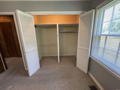 937 Homecrest Drive in Piggott, AR is a 3 BR, 2 BA, 1,742 SF on Sugar Creek Country Club in Arkansas - for sale on GolfHomes.com, golf home, golf lot